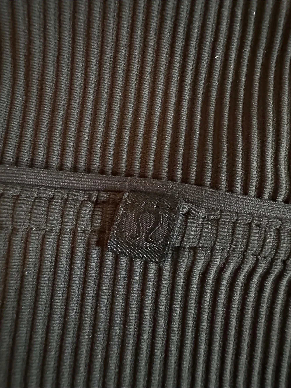 Lululemon Ribbed Cross-Back Sports Bra - Forrest Green